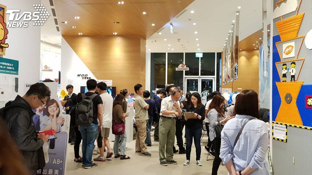 中華499之戰! 門市業者:這「2種用戶」別來亂