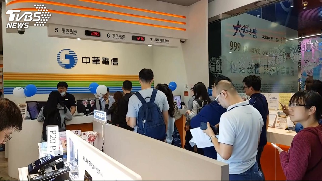 加班辦到凌晨! 電信人員氣瘋「去X媽的499」