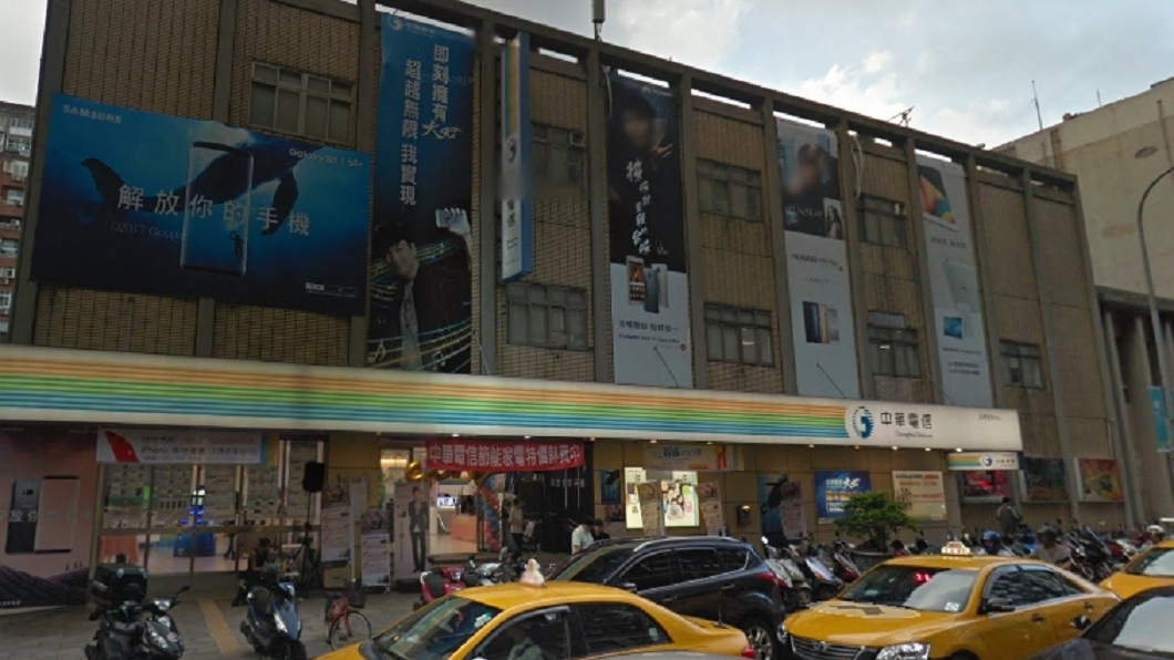 拚了!搶辦499先等等 這門市攜碼、新辦加碼送機票