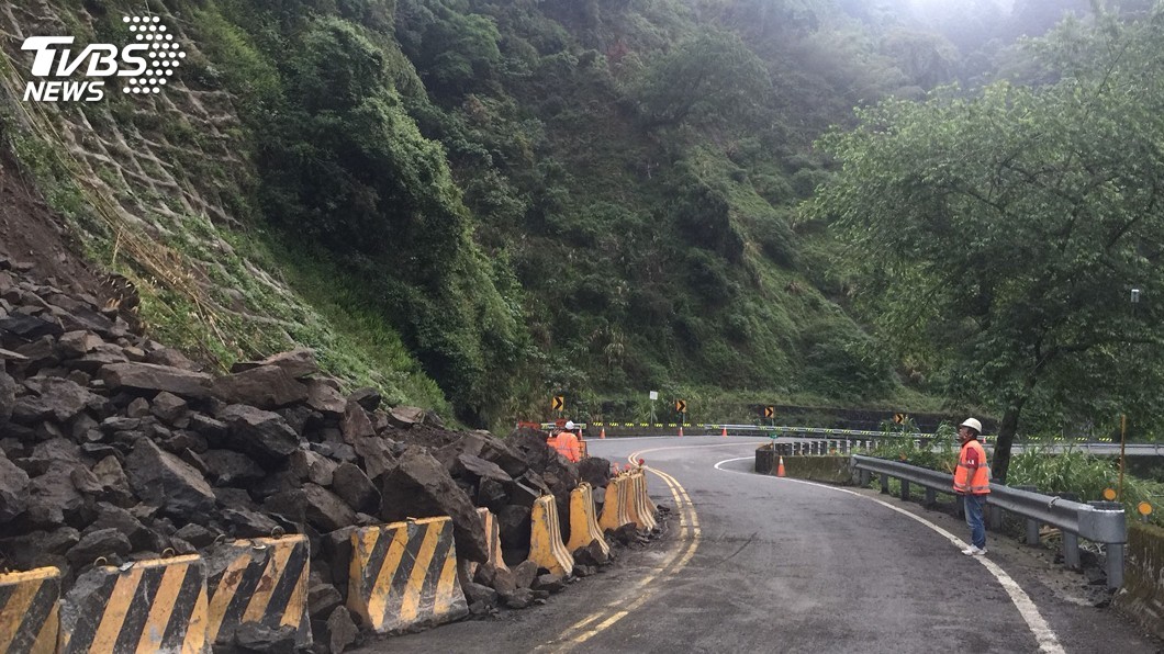 阿里山公路邊坡施工管制 預計20日修復