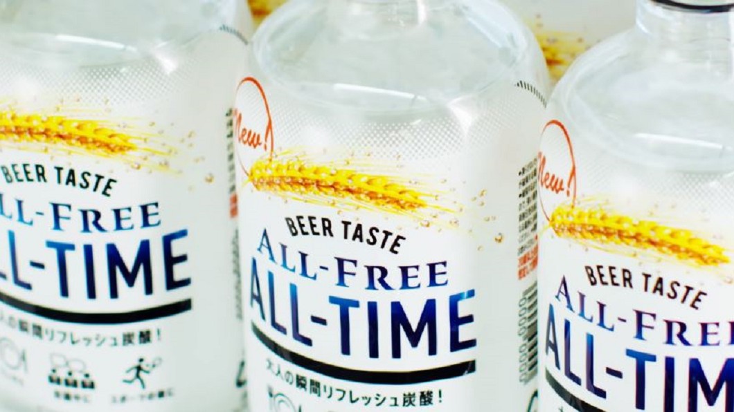 上班喝也沒罪惡感 「透明飲料」成新藍海