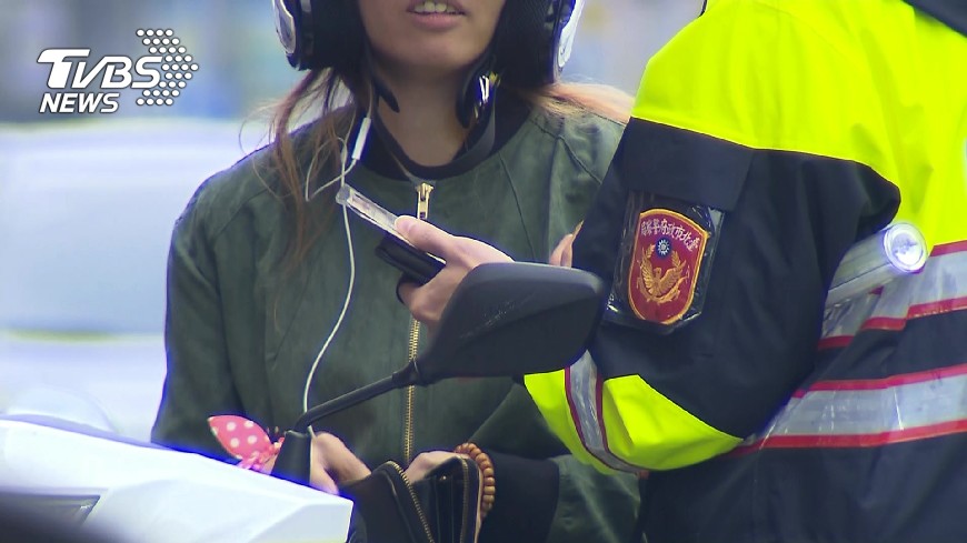 誰准你裝可愛!警開罰單「3字超萌筆誤」網笑翻