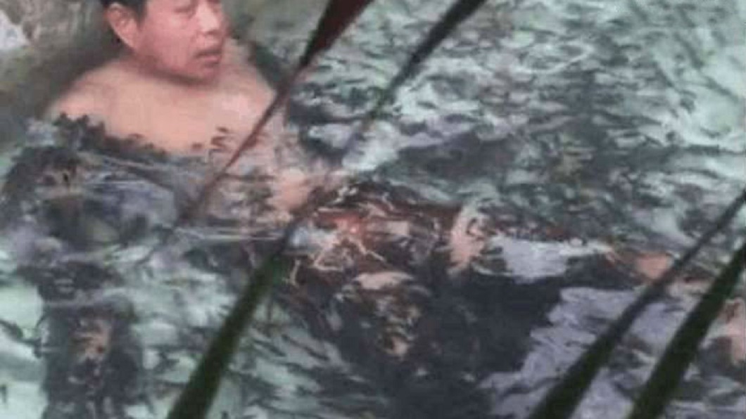 男泡魚療池卻小便 魚群5分鐘後翻肚亡