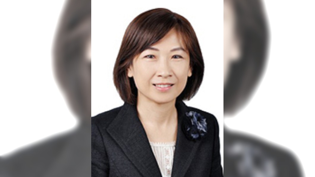 高嘉瑜美夢落空!欣欣百貨宣布:李文英接任董事長
