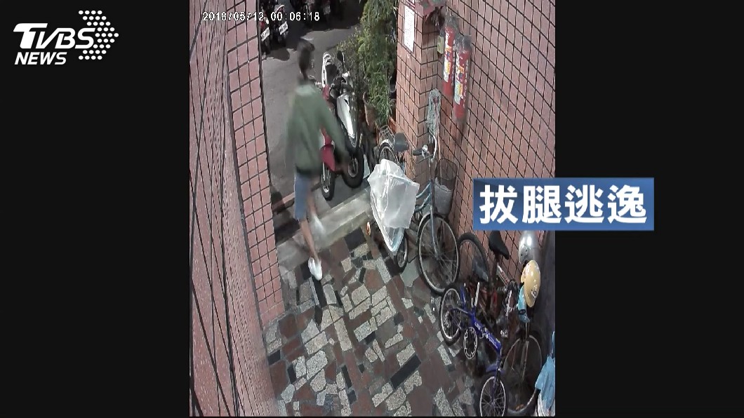 少年玩大冒險輸了對女襲胸 員警竟問:被摸感覺如何?