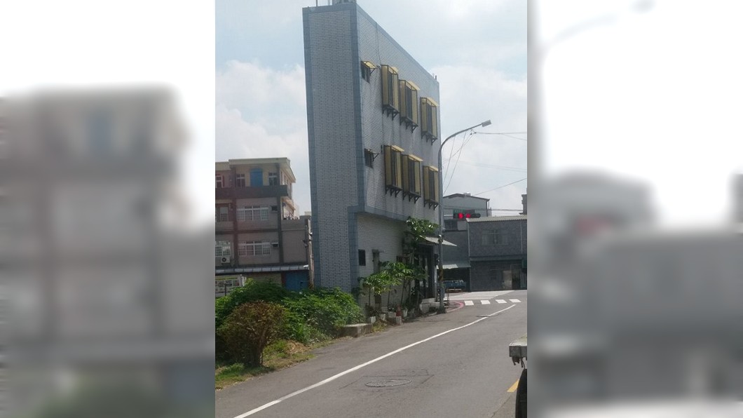 三角形紙片屋寬1米6 網友驚:這真的能住嗎…
