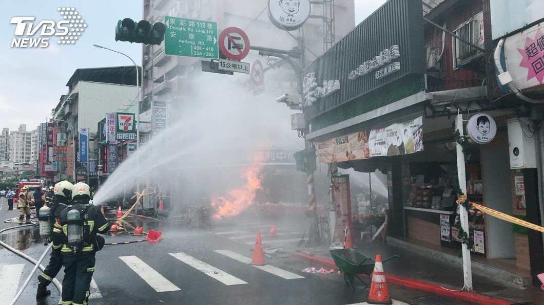 北市內湖瓦斯管線疑挖斷　火災釀一男傷