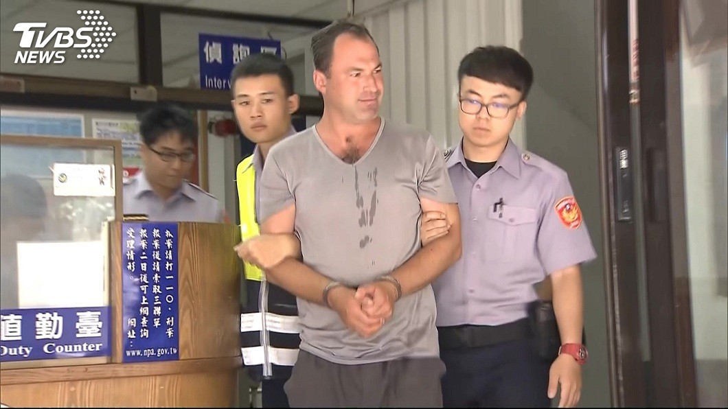 囂張!美男性騷挨告出庭 又對女法警襲臀