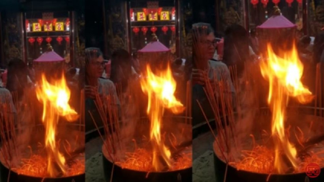 白沙屯媽顯靈?「火龍」神焰現身 信徒:好激動!