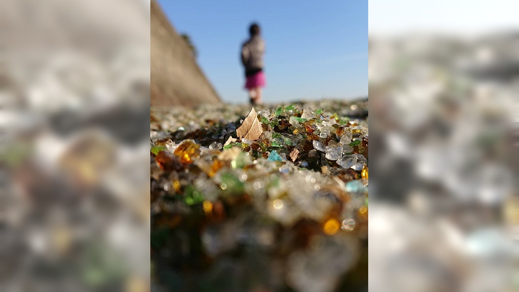 玻璃沙灘淨化水質 日惡臭海岸成功變身