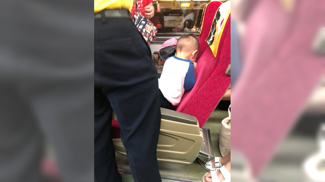 小孩在火車吵鬧 請他安靜被嗆:你給我閉嘴!