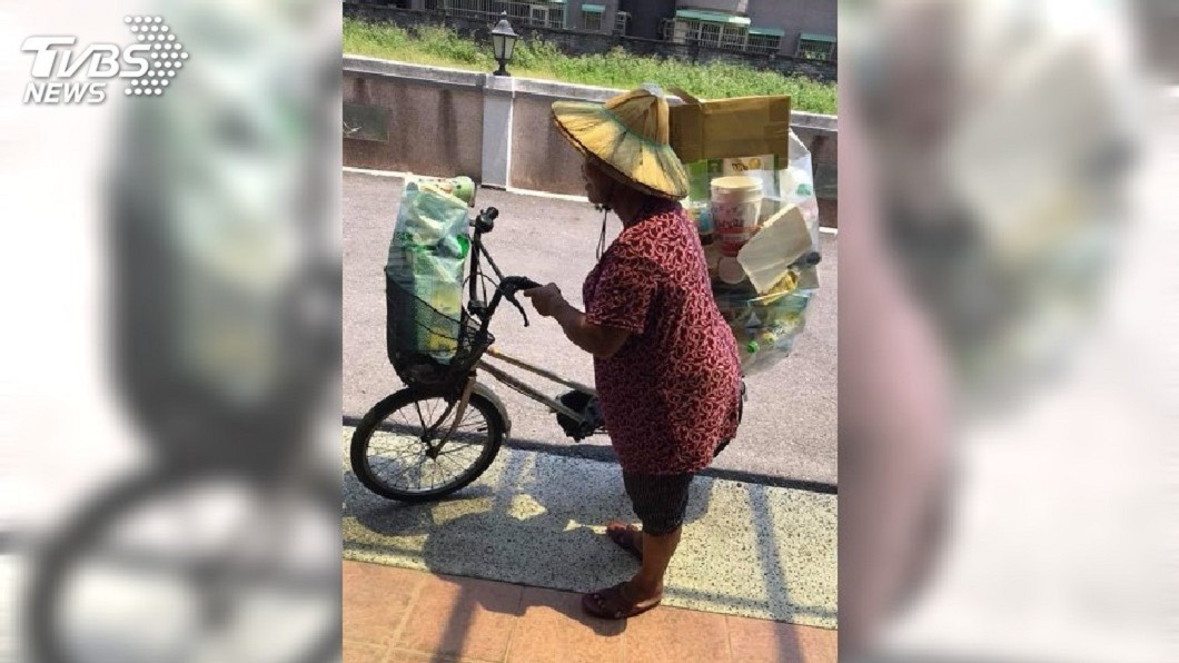 拾荒婦爆汗多載回收 分給更苦阿婆:我還有能力撿…