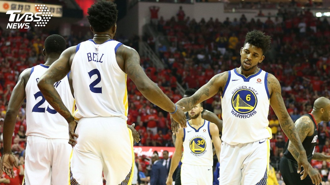 NBA勇士擊敗火箭 連4季與騎士爭冠