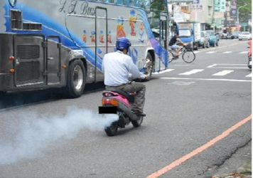 環保署呼籲主動參加機車排氣定檢 違反者最重註銷牌照