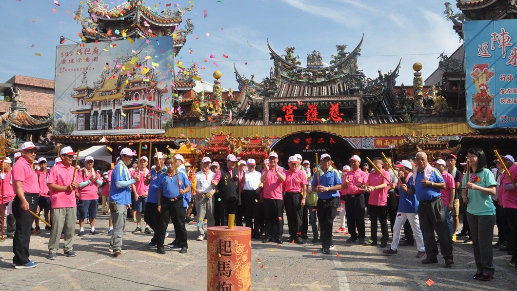 全台唯一潮退遶境 金山二媽回娘家
