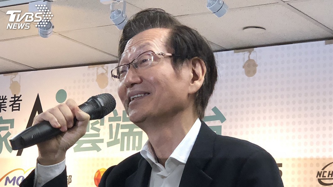施崇棠續任華碩董事長 坦言「還放不下」