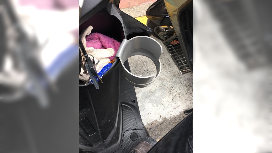 這個可以!工地剩料自製機車杯架 網友跪求開團購