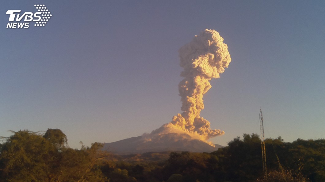 瓜地馬拉火山噴黑煙 6喪生失蹤20受傷