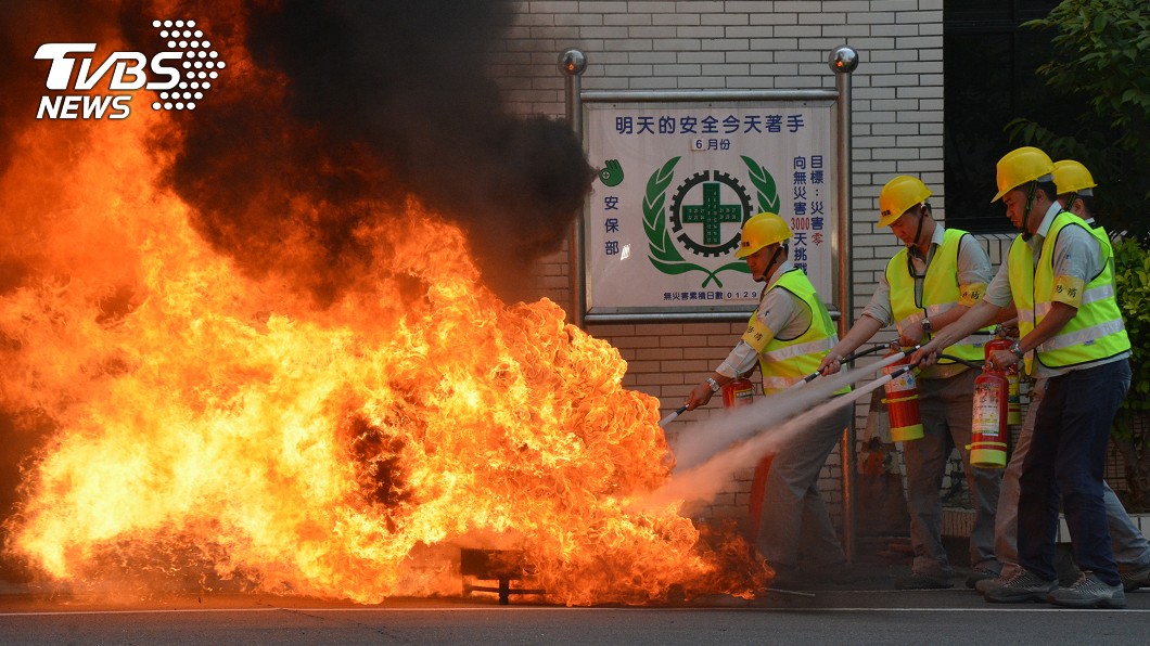 萬安演習 台北市模擬遭飛彈攻擊搶救