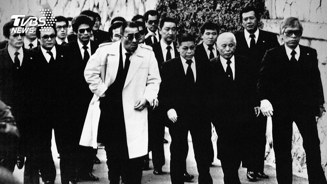 求生存! 日本黑幫份子「淪落」盜捕鮭魚