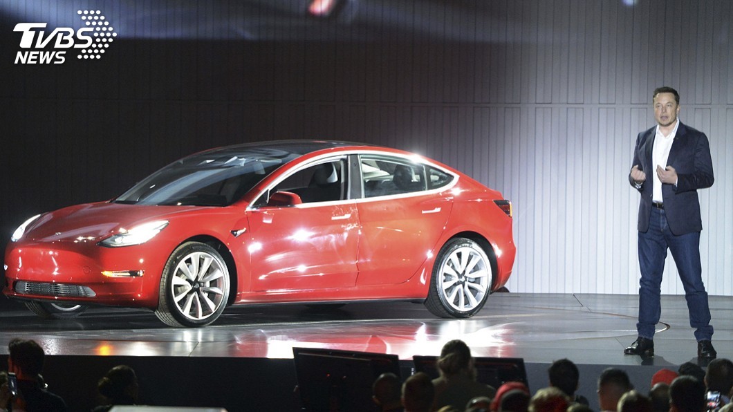特斯拉Model 3產量有望達標 馬斯克續兼董事長