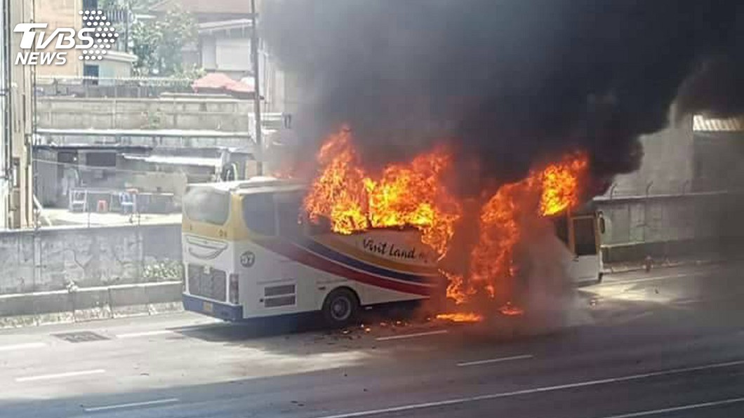 台學生曼谷畢旅遇火燒車 泰警指行動電源引發
