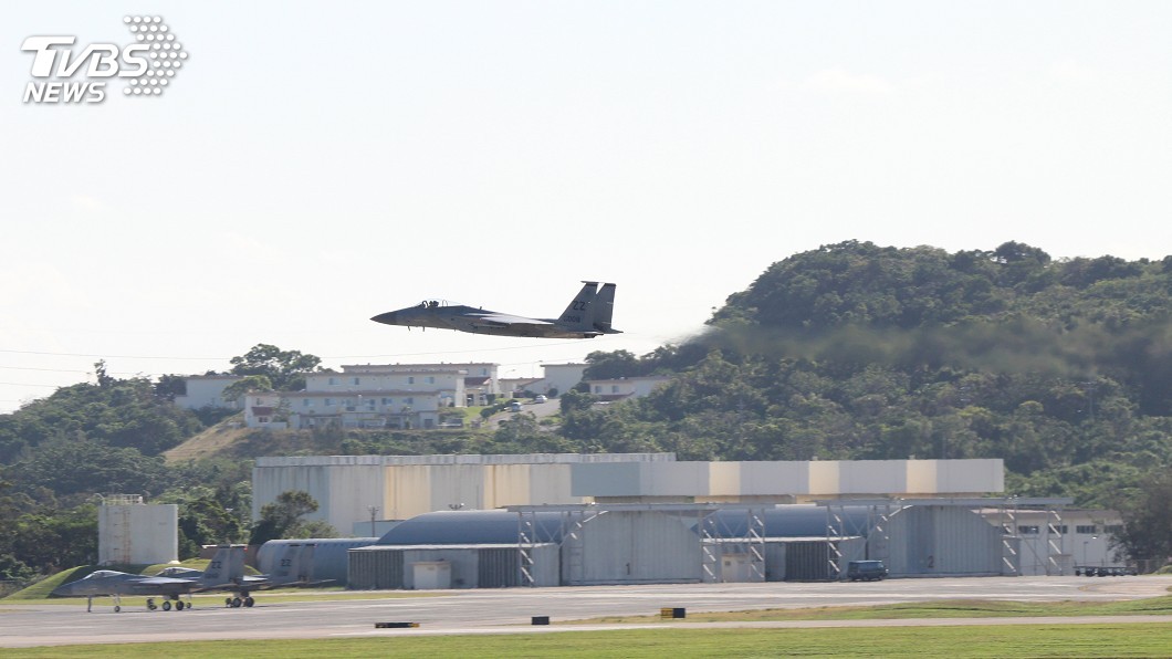 沖繩美F-15墜海　飛官海上漂浮1小時獲救