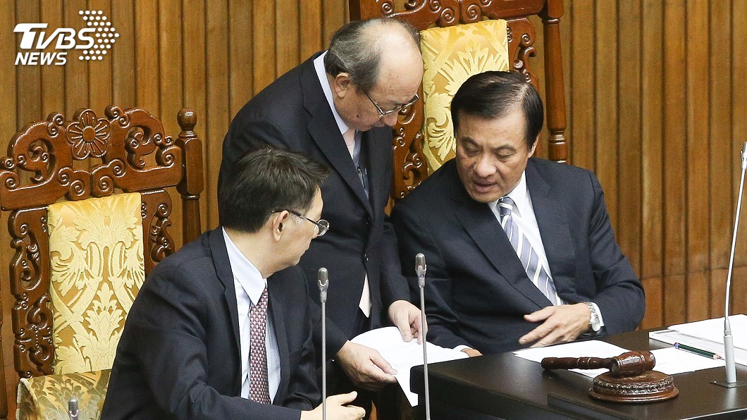 實質受益人未列入公司法 綠:避免外界疑慮