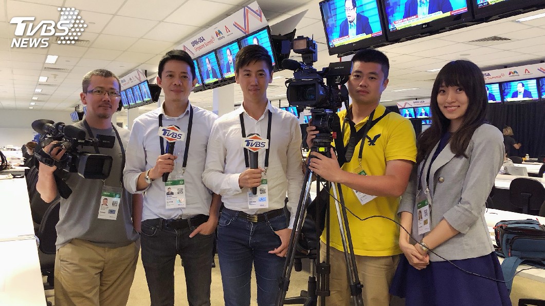 TVBS採訪團隊,左起徐國衡、林宏宜、相振為、傅建誠、劉亭廷(圖/TVBS)