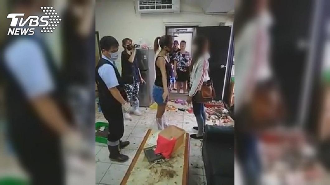 女飼主餓死14隻貓　屍體腐爛長蛆成白骨