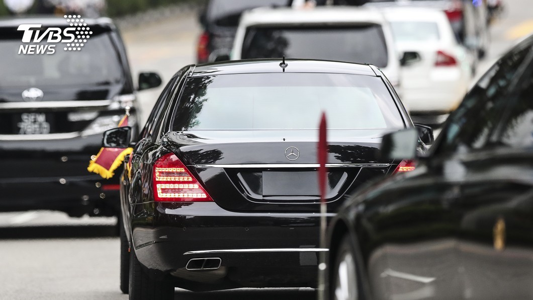 快訊/川金會落幕 金正恩車隊出發前往樟宜機場