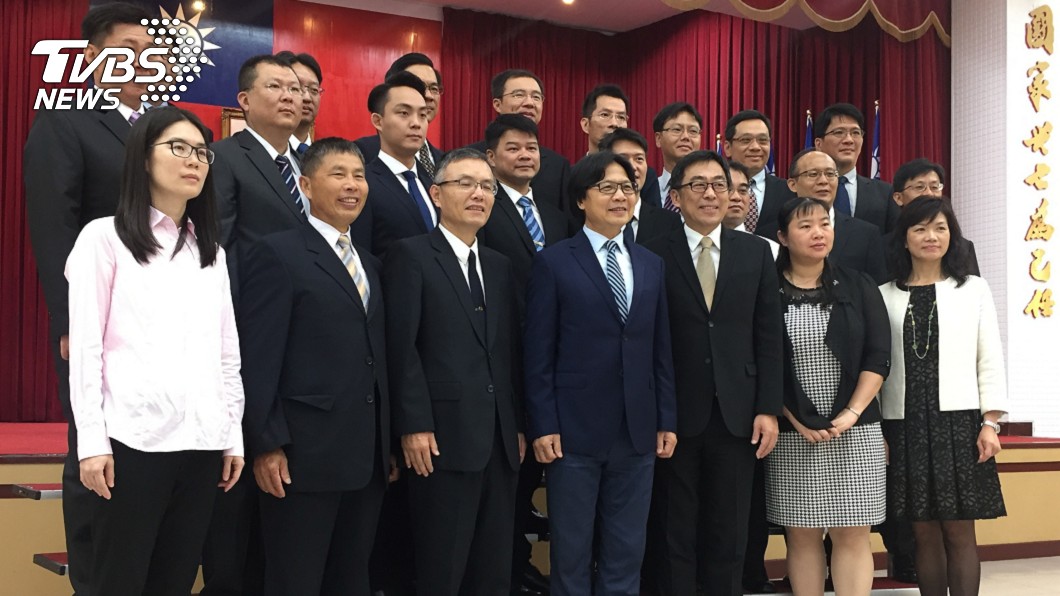 模範公務員表揚 葉俊榮勉貢獻力量自我肯定