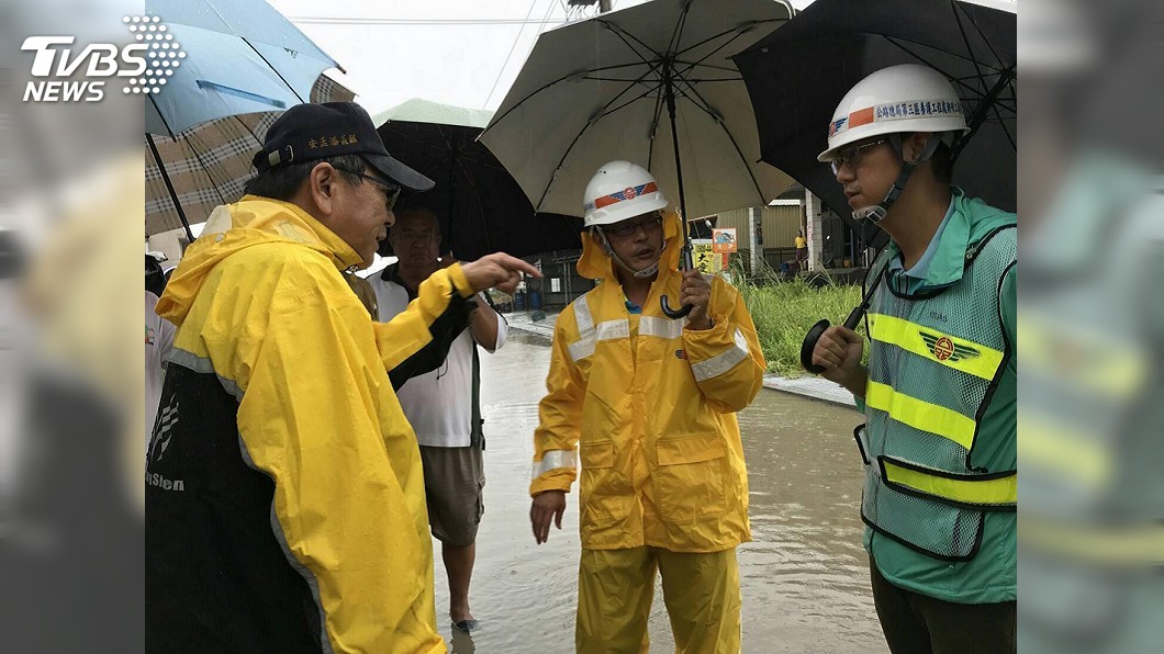 屏東佳冬淹水2小時消退 抽水機發揮功效