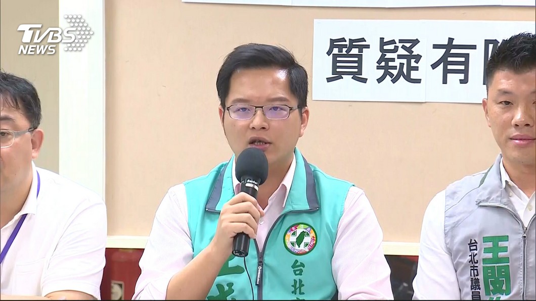 官威沖天?綠議員打文大宿舍被質疑 發飆嗆民「文盲嗎」