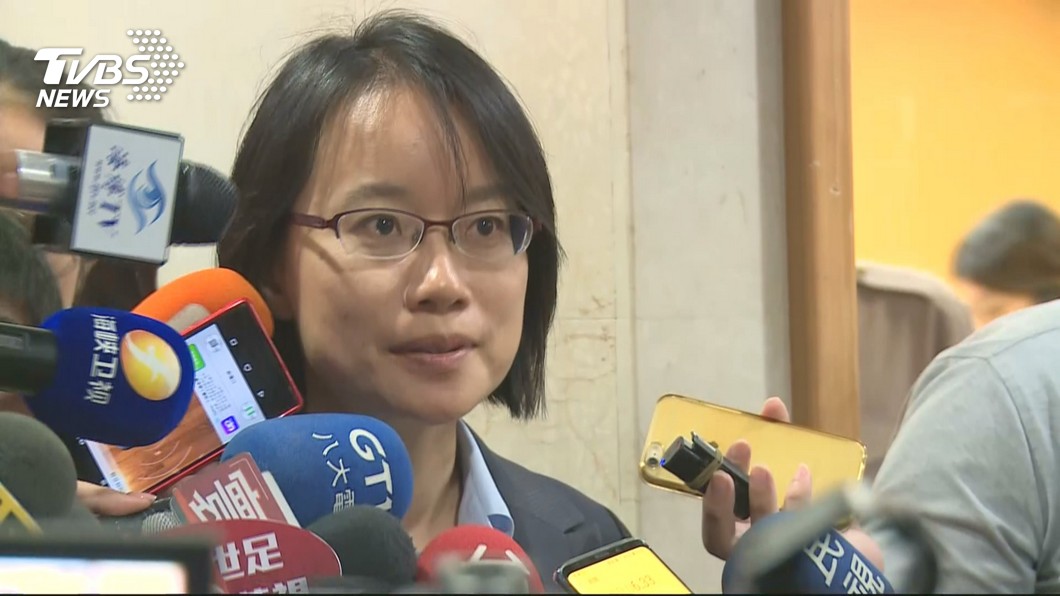 吳音寧「極樂歐洲」喊卡 名嘴:她怕報告寫不出來