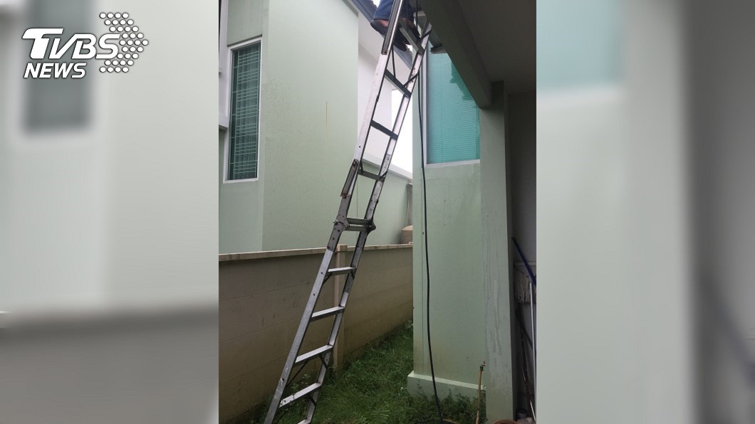慘變凶宅!老翁爬到鄰居家自焚 法院判妻兒賠200萬