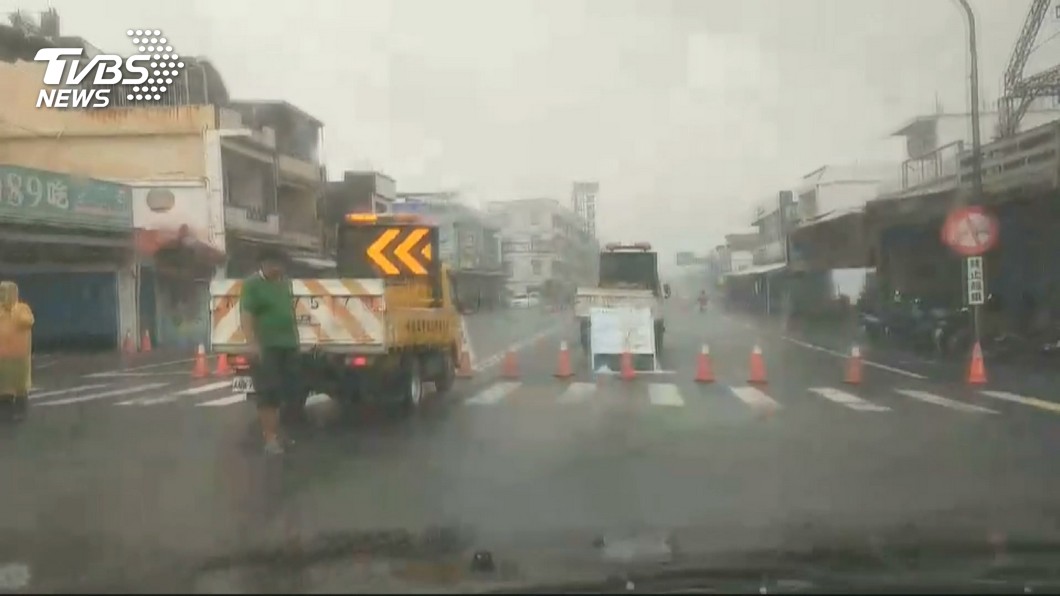快訊/大雨特報! 雲嘉南地區慎防短時強降雨