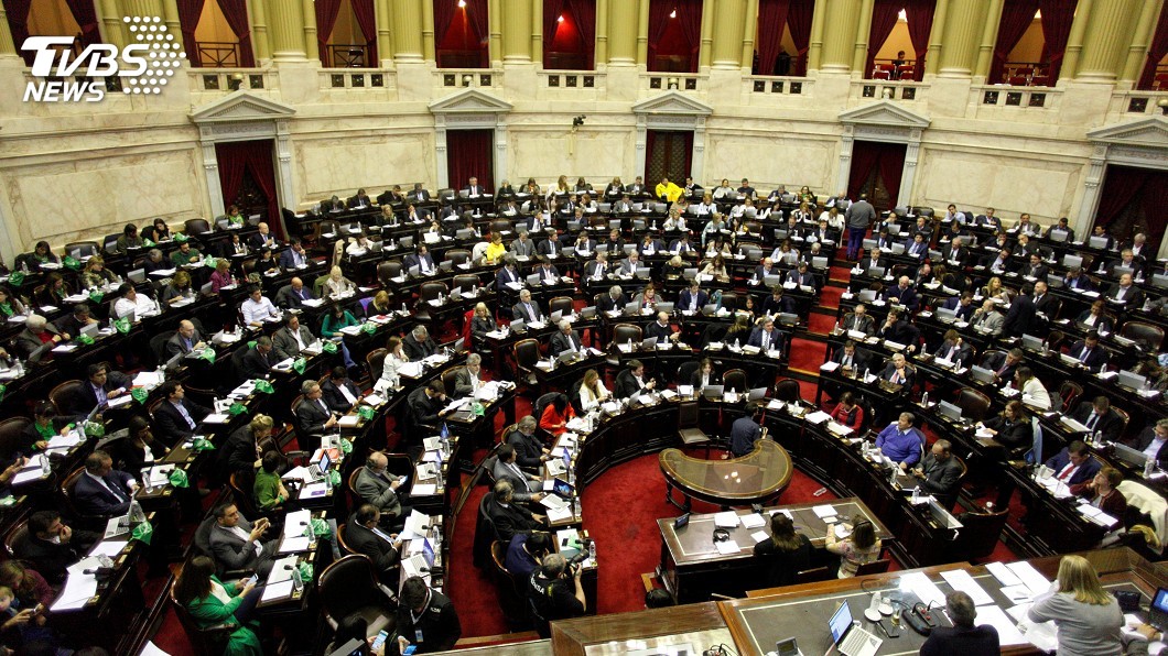 天主教大國阿根廷 眾議院通過爭議墮胎法