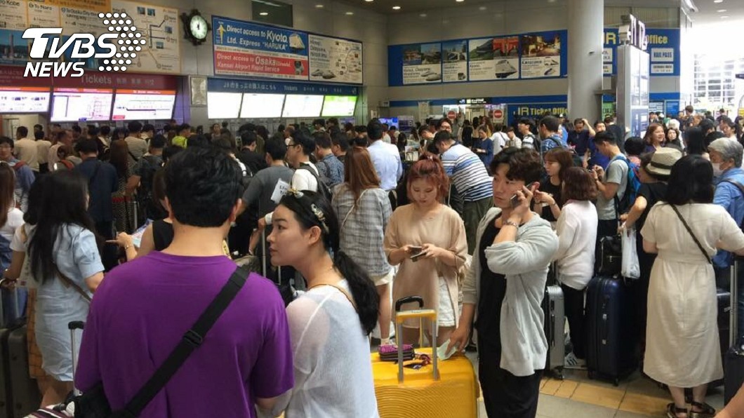 交通中斷！大阪6.1強震　台灣旅客被困關西機場