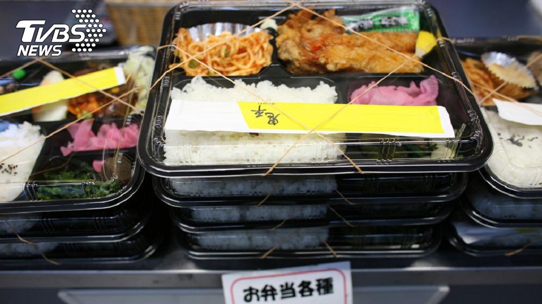 公務員早3分鐘買便當 被扣半天薪水還要公開道歉