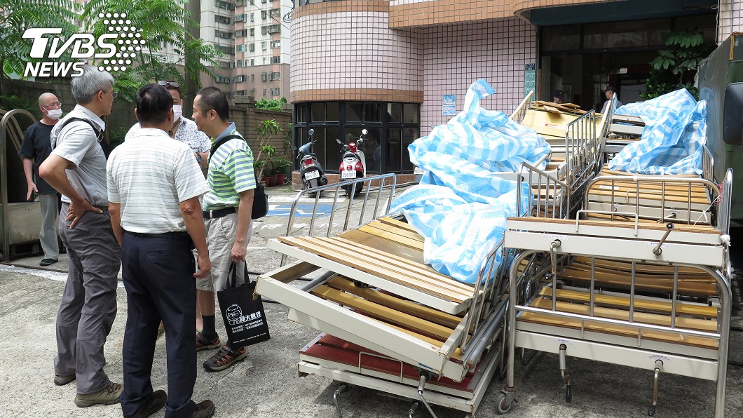 老人長照中心積欠國稅 遭強制拍賣病床設備