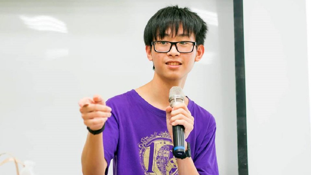改變教育!程式天才國一就接案 他曾1案10萬賺外快