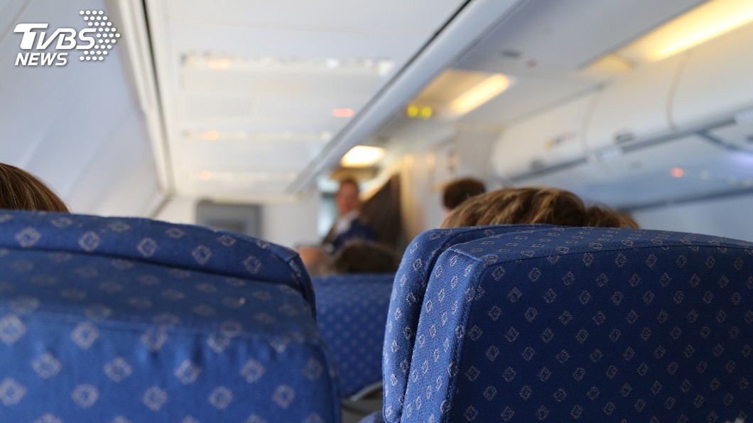 屈服正統派教徒要求 以色列航空請女客換位惹議