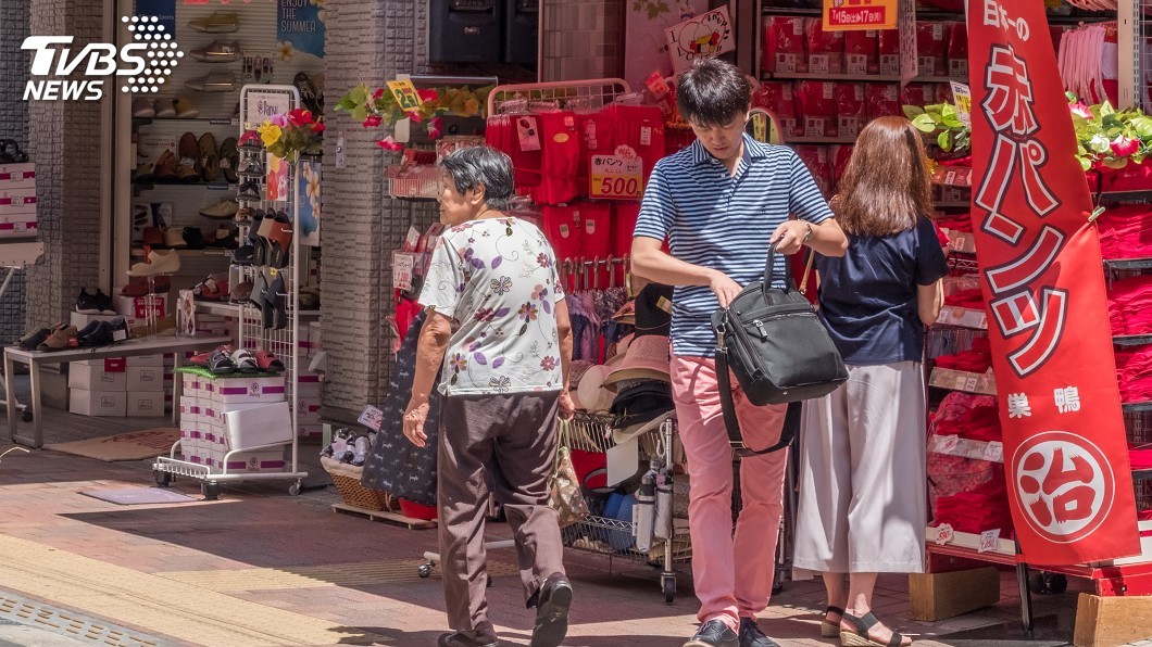 商店減少 日本逾800萬高齡者成「購物難民」