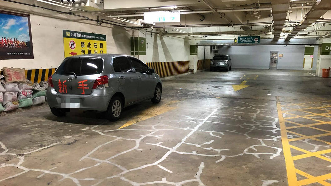 不少住在新竹當地的網友表示,常看到這輛車出沒。(圖/翻攝自新竹爆料公社)