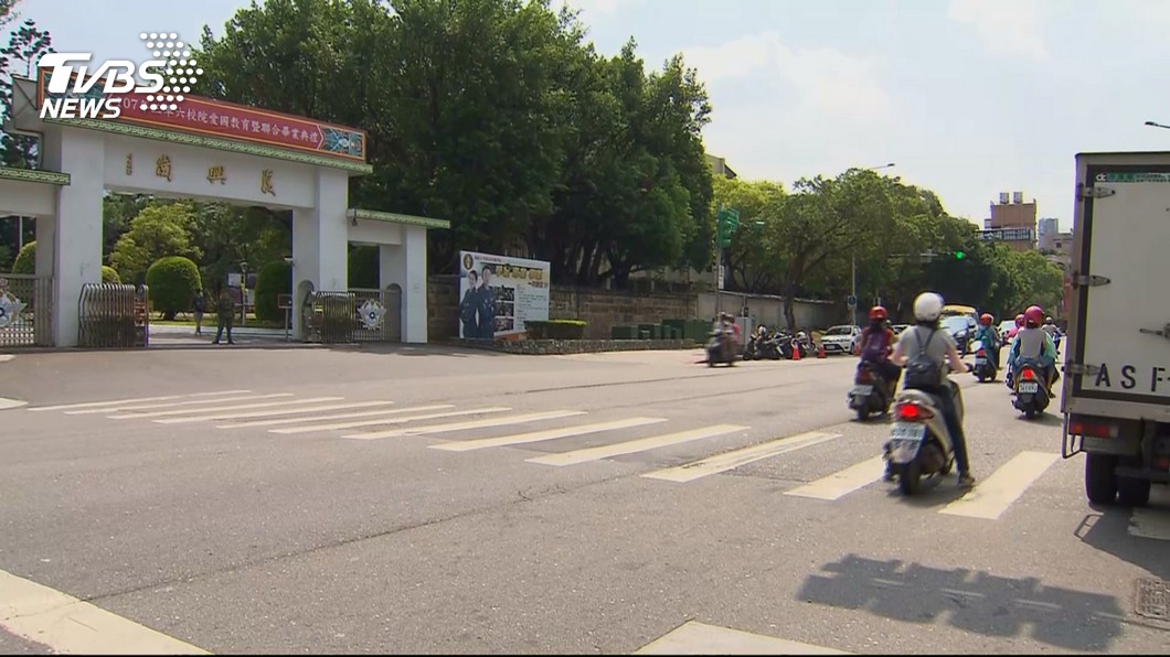 三軍六校聯合畢典 復興崗將彈性交管