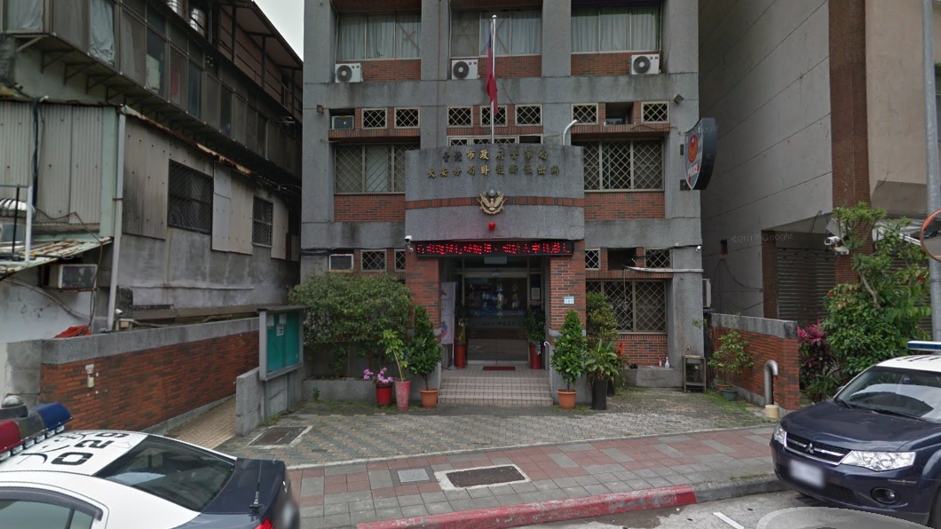報案數月沒進度?一查才知警把17件檔案鎖櫃內
