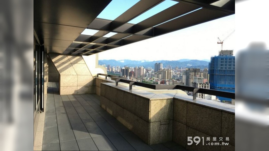 超大陽臺看夜景　林志玲1.88億豪宅曝光