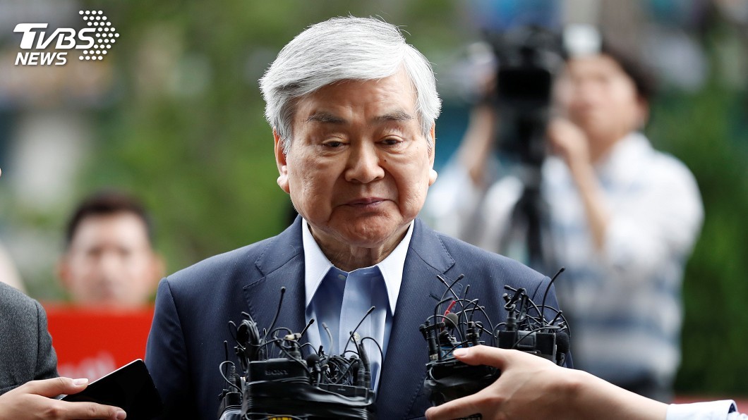大韓航空會長涉逃稅 現身檢察廳接受問話