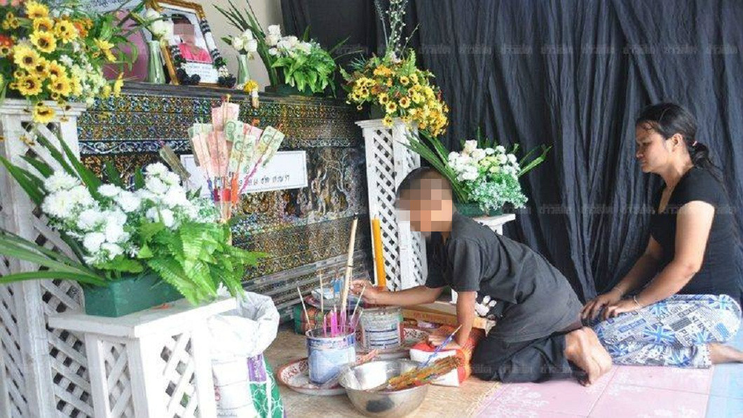 當時只有10歲的兒子並未喝水,因此並未中毒。(圖/翻攝自臉書)